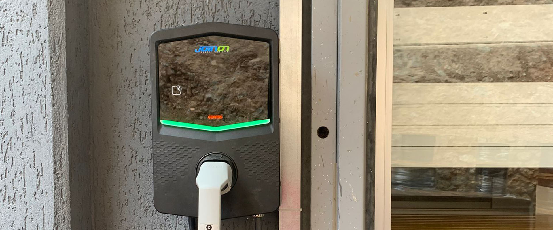 ARAÇ ŞARJ İSTASYONU